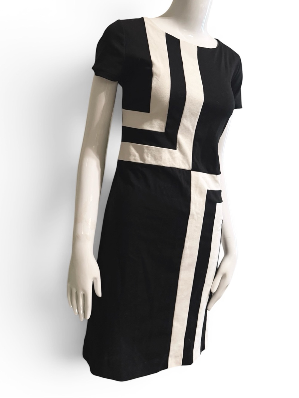 New York & Company Black Ivory Colorblock Mod Sheath Suit Dress Women Small